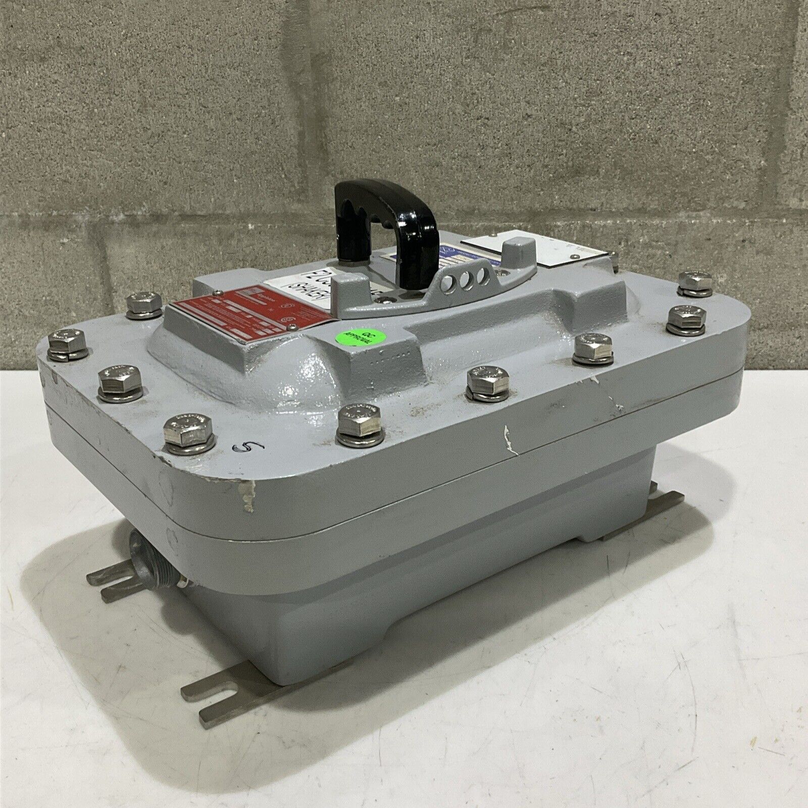 APPLETON AEAB3036DS 30A 600V 3P 3PH ARCONIC F2 CS3 1-115 SHAKER 480 V 30 A