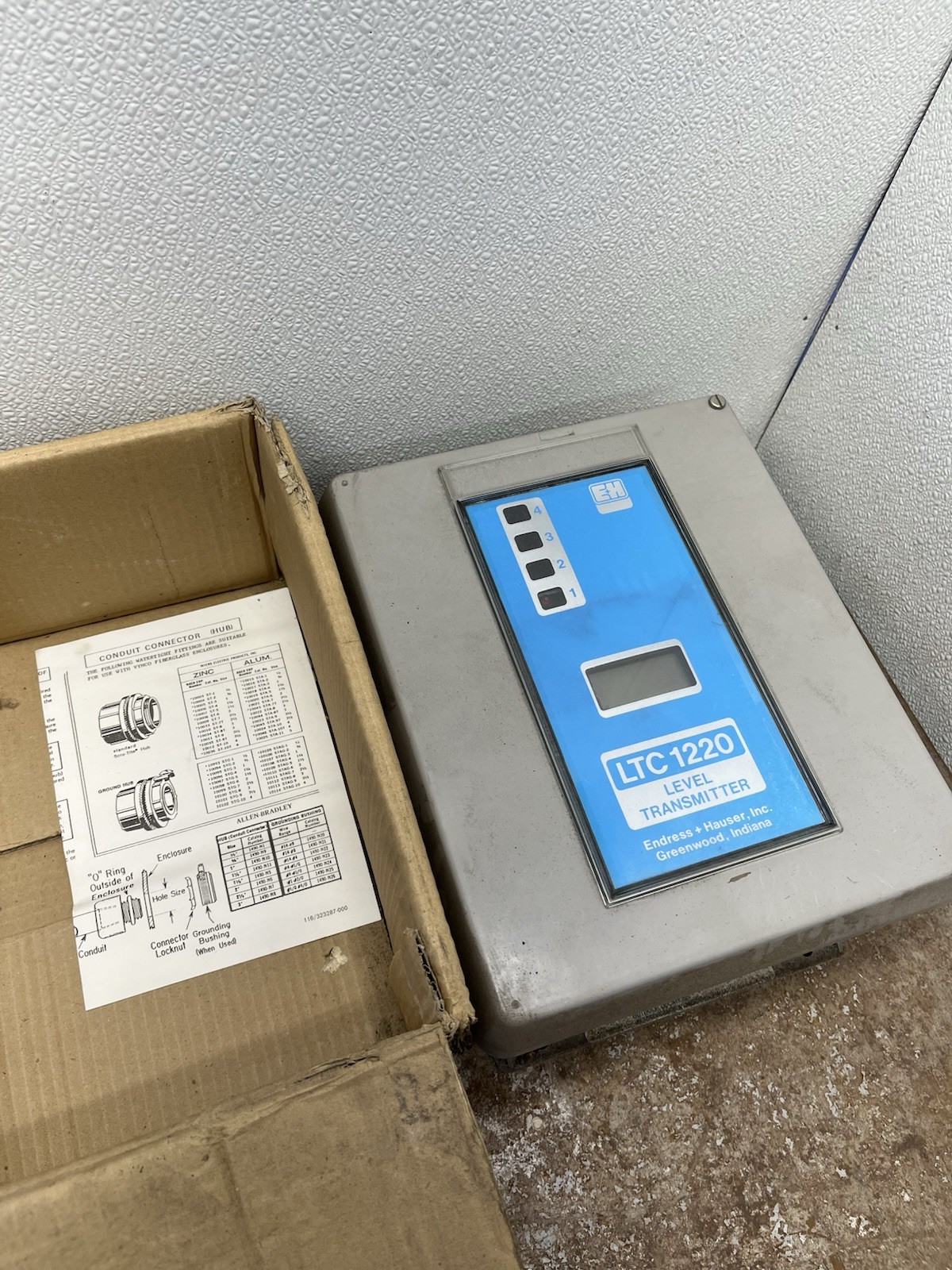 ENDRESS+HAUSER LTC1220 LTC 1220 LEVEL TRANSMITTER Control box