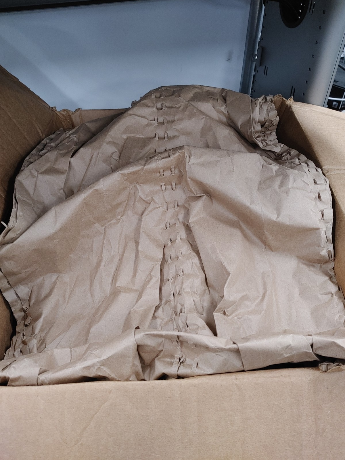 THERMO SCIENTIFIC 11100-0007 LLDPE 28L Cylindrical Tank with Lid