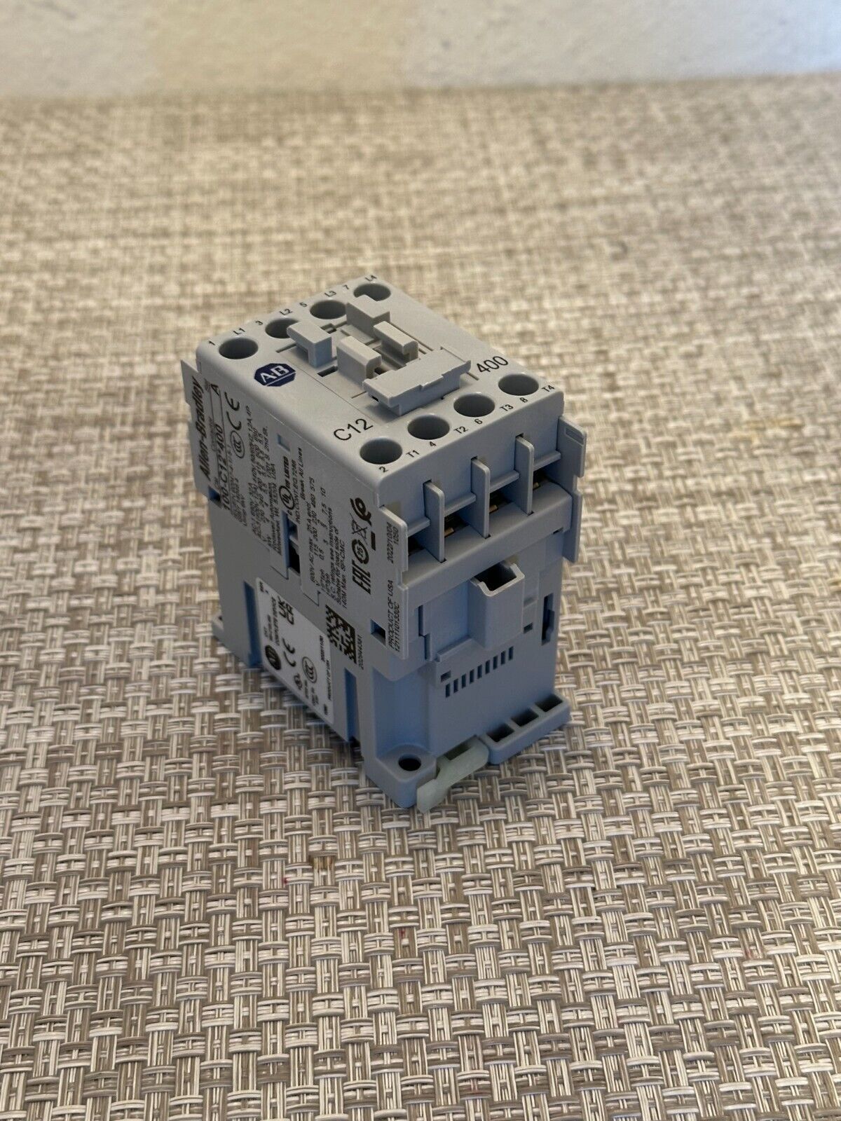 New! Allen Bradley 100-C12L400 Contactor 200-220V 50Hz, 208-240V 60Hz, Ser A