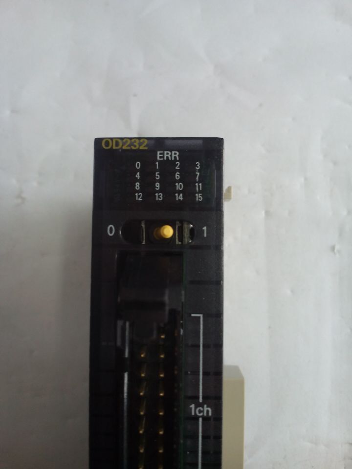 1PC USED OMRON programmable controller module CJ1W-OD232
