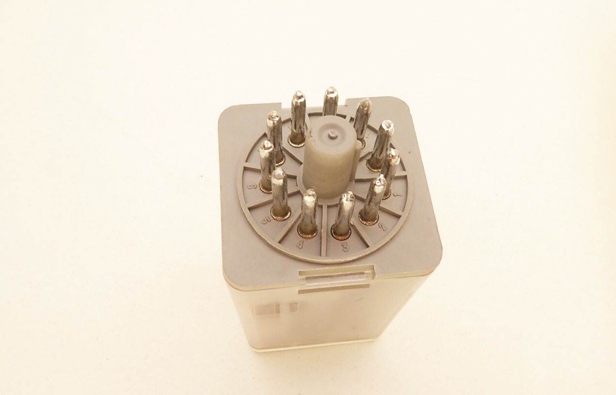 Struthers Dunn 750XCXM4L Magnecraft 24VDC Relay NEW NO BOX