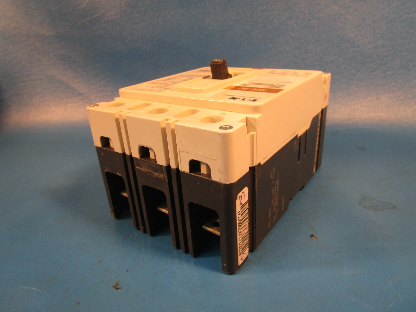 Eaton HFDDC3200WF01, Molded Case Breakers (MCCBs) HFD 3P 200A 600V 50/60Hz 3Ph F