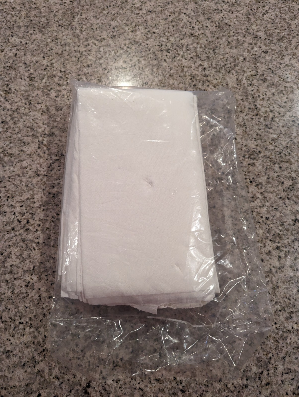 GRAINGER APPROVED 25340 Disposable Bath Towels,White,PK6
