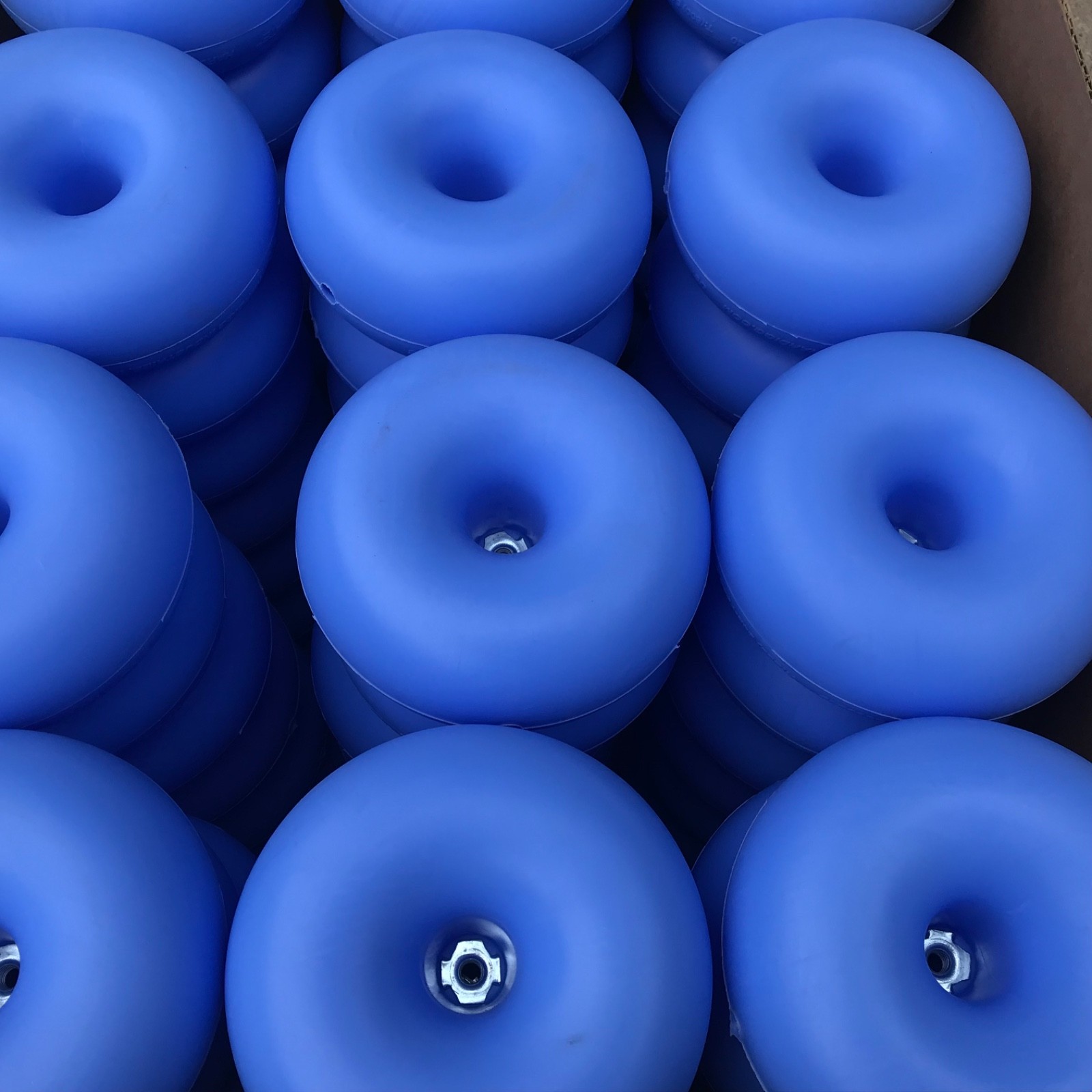 (96) Hardigg Pelican Skid-Mate Blue Pallet Cushion Pads W/T-nut 5/16 35-630-125T