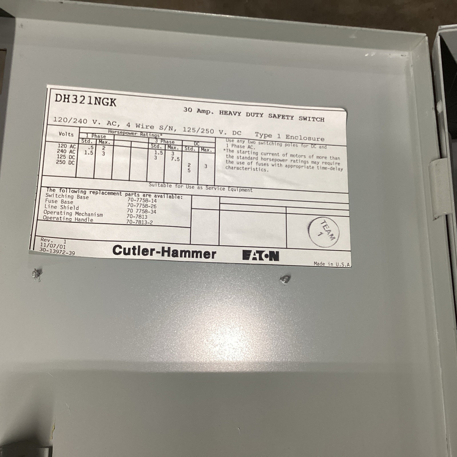 CUTLER HAMMER DH321NGK 30A HEAVY DUTY SAFETY SWITCH #805E91PR6*CO