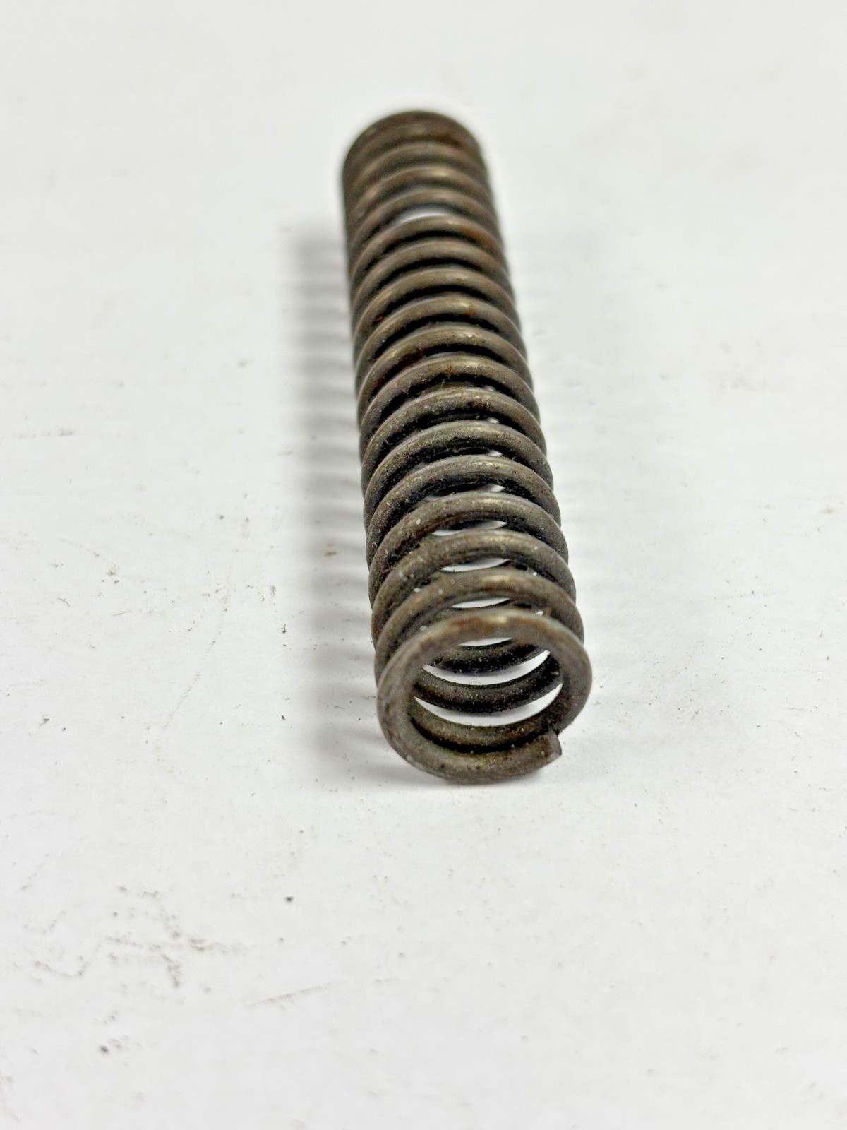STEEL 17 COIL SPRINGS OD: 6″, WIRE DIA: 5/64″, LENGTH: 2-15/16″, LOT OF 28