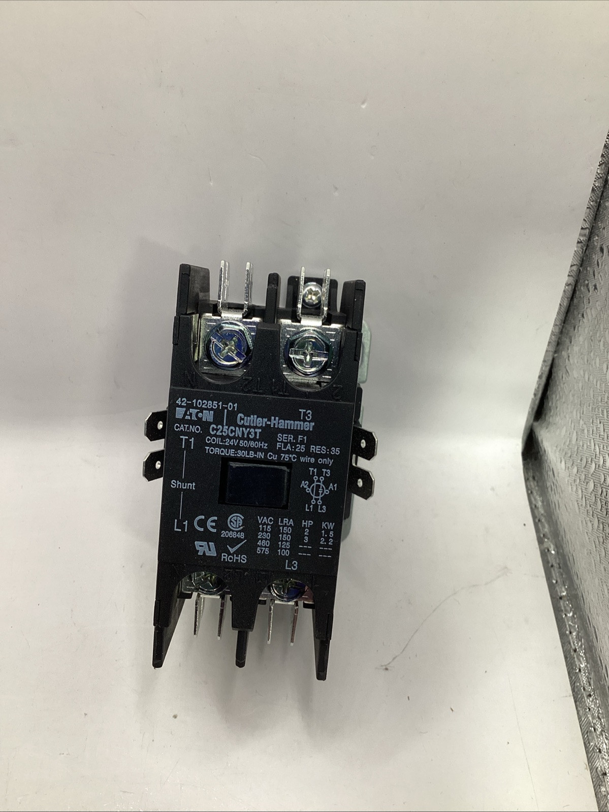 EATON CUTLER HAMMER C25CNY3T CONTACTOR 1P W/SHUNT 24VAC COIL 🟣