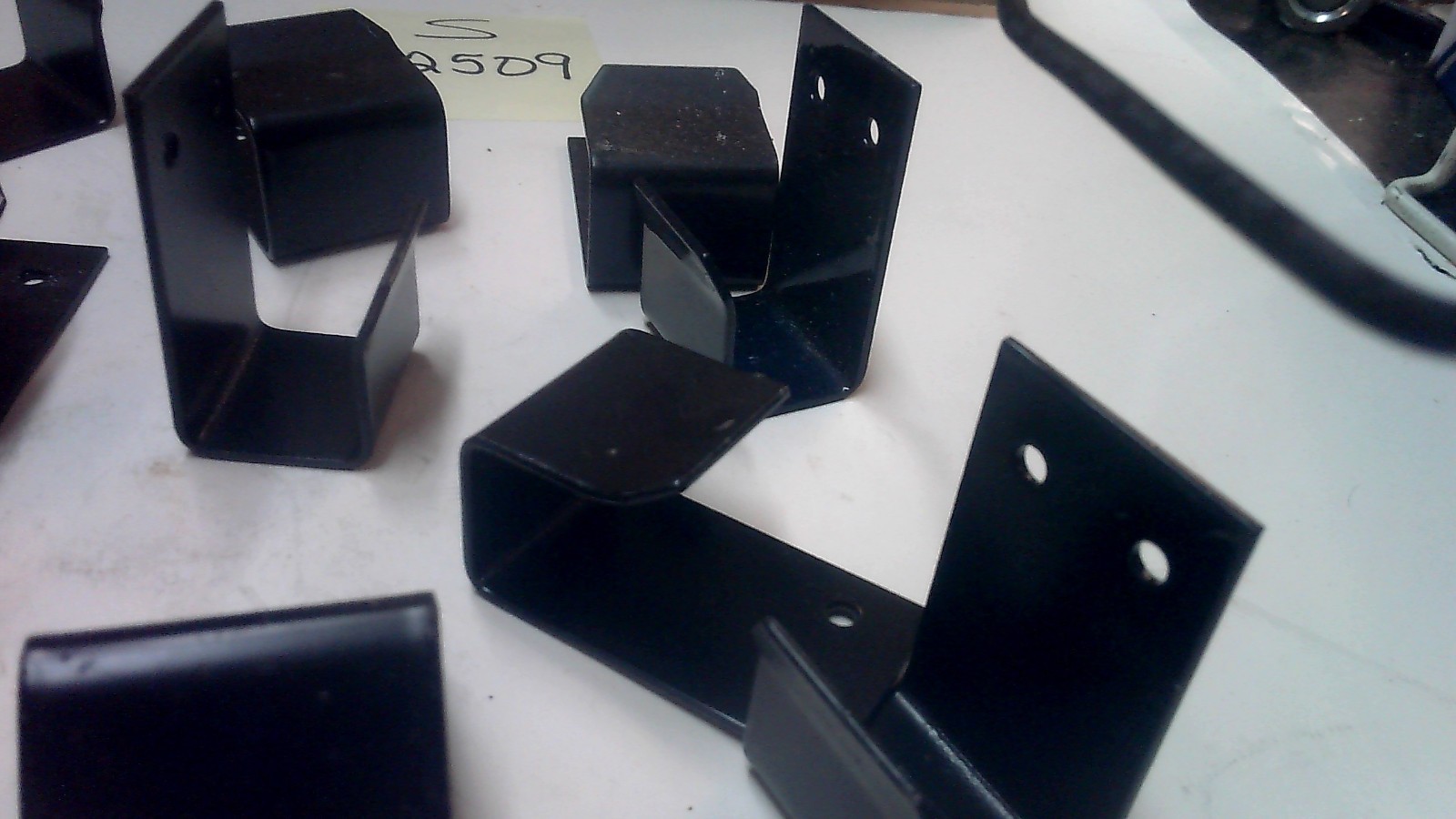 2 1/2 X 1 1/2 MULTI PURPOSE HANGER ( LOT OF 12)