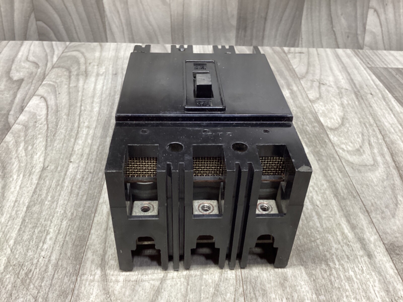 Westinghouse E-7819 Circuit Breaker 20A 3-Pole 480V 20 Amp #23A114PR2*CO