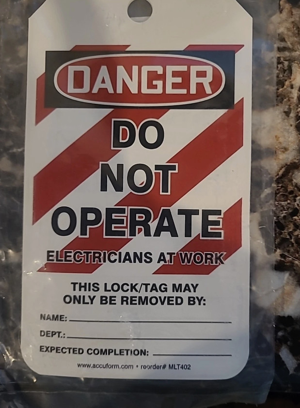(5) DANGER DO NOT OPERATE ELECTRICIANS AT WORK Write-On Surface Tag*395