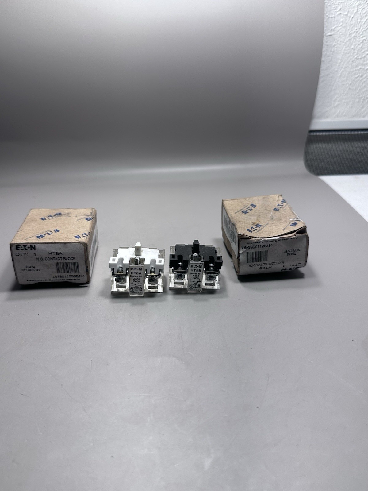 Lot Of 2. EATON HT8B CONTACT BLOCK