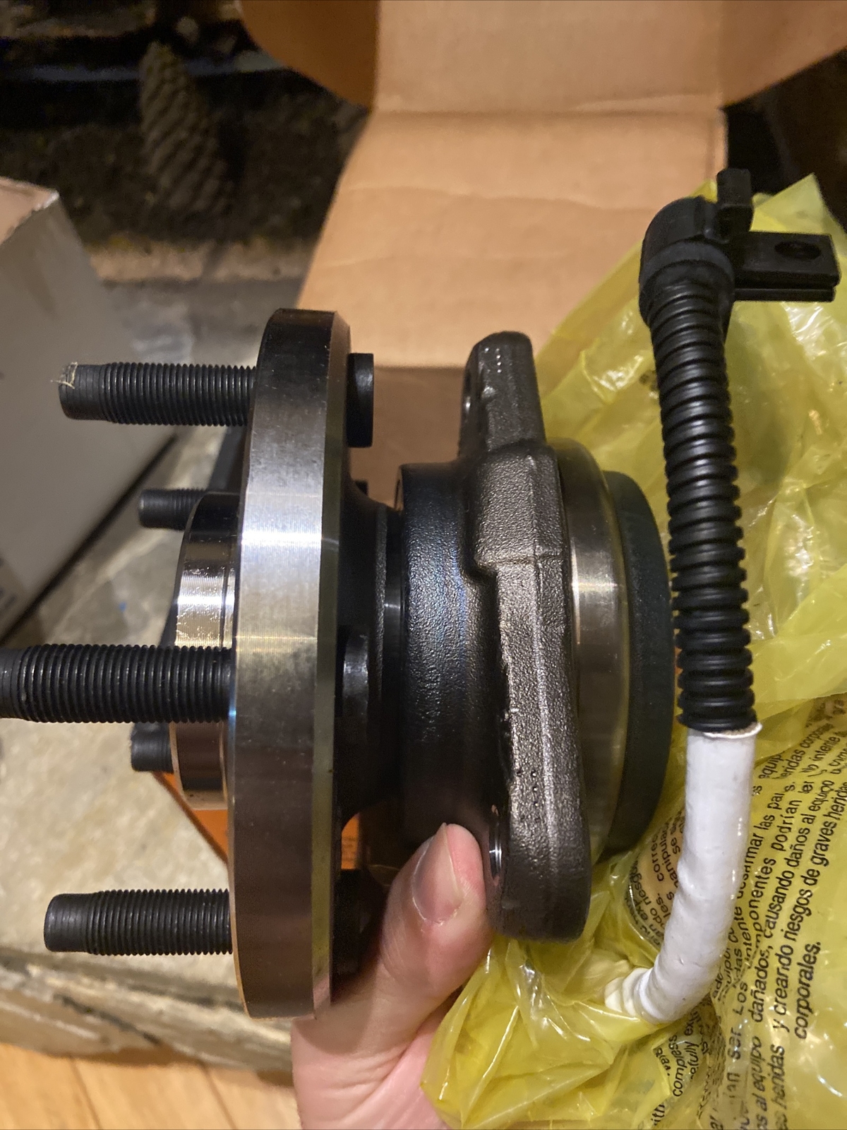 1 NEW TIMKEN JRM58000 AXLE BEARING & HUB ASSEMBLY NIB ***MAKE OFFER***