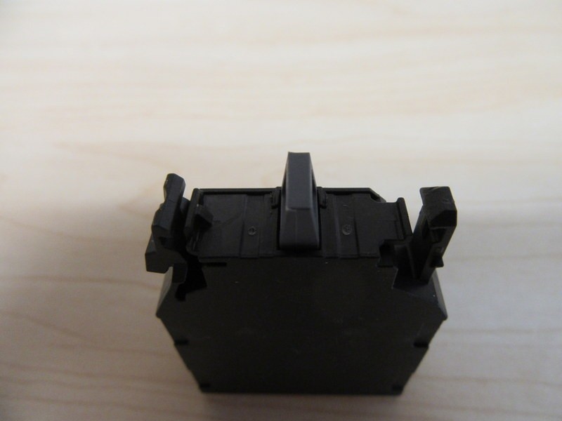 Siemens 3SU1400-1AA10-3FA0 Contact Block