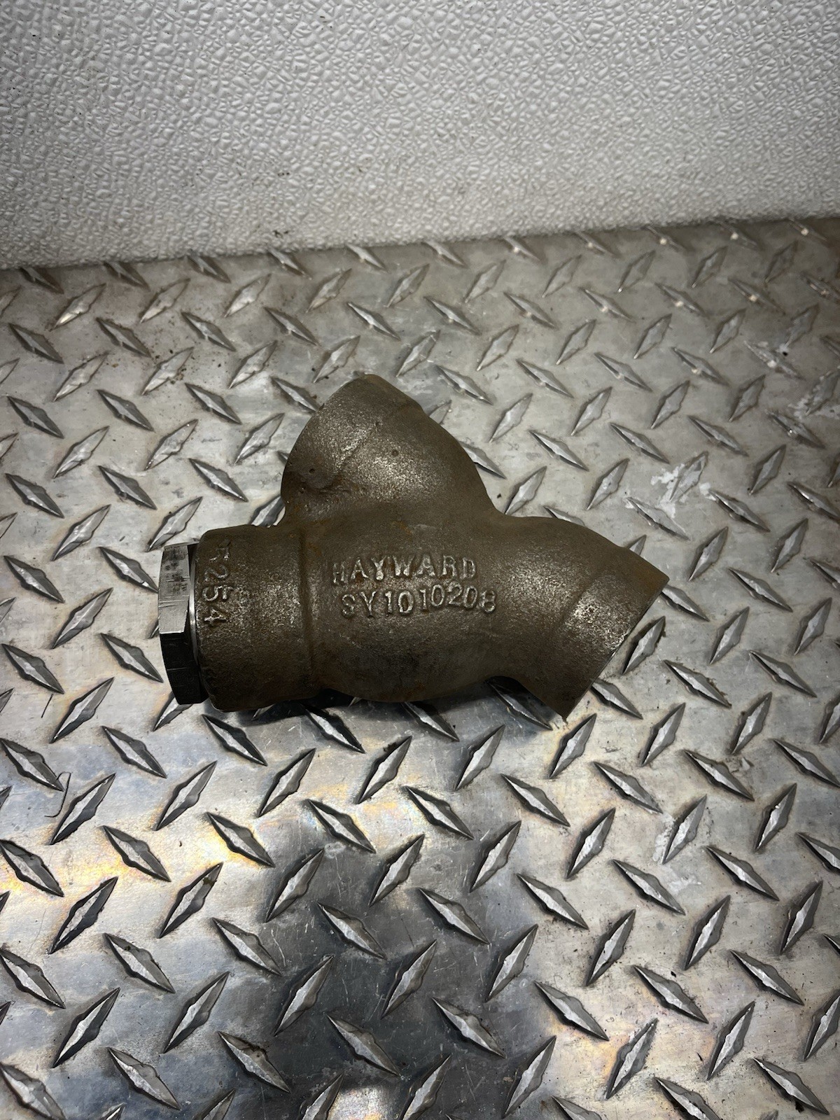 HAYWARD SY1010208 1-1/2 or 1-3/8? Socket Weld Y Strainer CF8M 5254 Steam