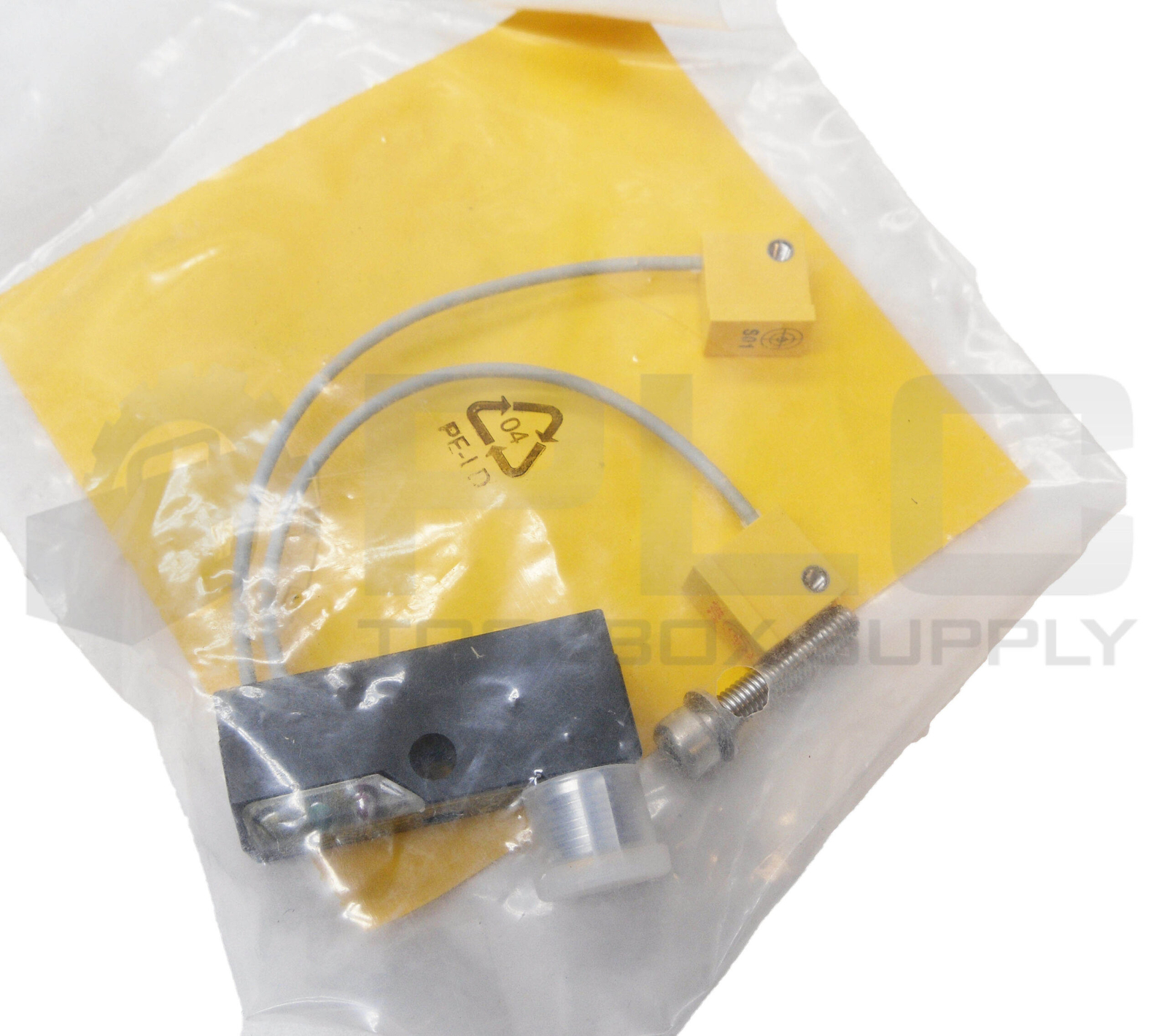 SEALED NEW TURCK NI2-Q9.5-AP6-0.1-FS4.4X3/S304 POSITION SENSOR 10-30VDC 1650060