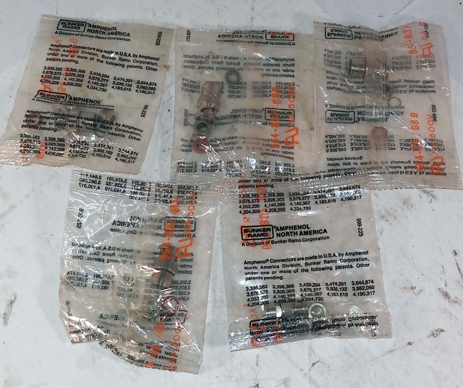 5 NEW AMPHENOL 554 83/689 CONNECTORS NNB ***MAKE OFFER***