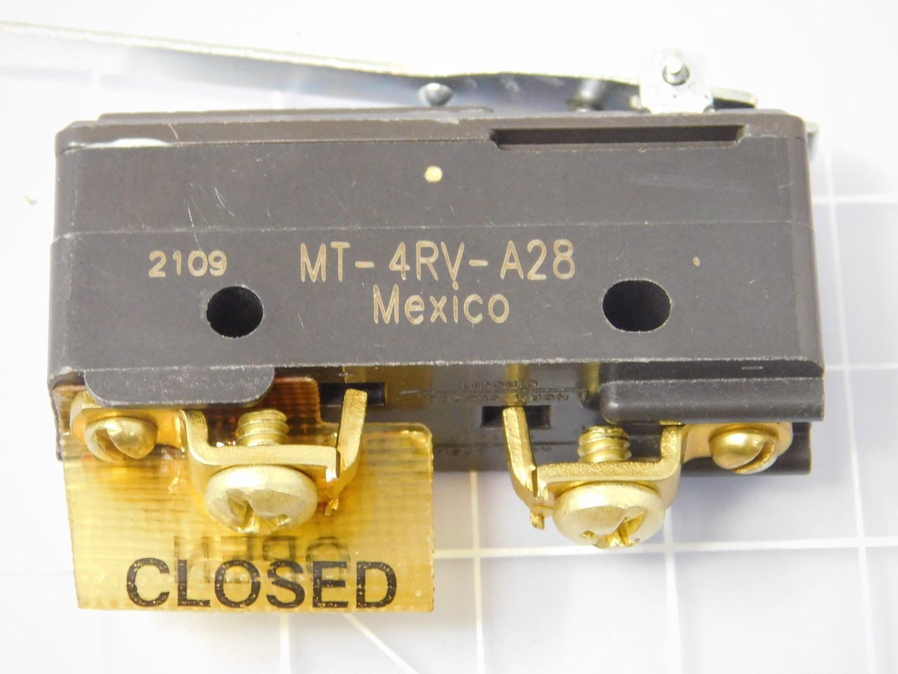 HONEYWELL MT-4RV-A28 X92678 SWITCH SNAP ACTION SPDT 10A 125V