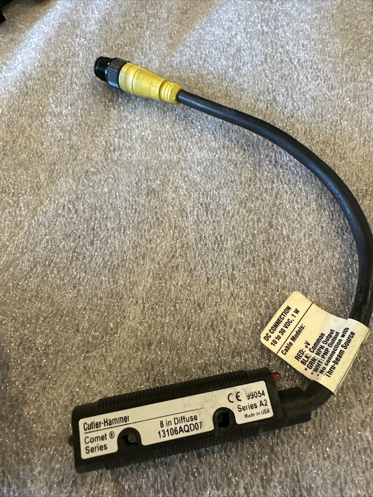 Cutler Hammer 13106AQD07 Photoelectric Sensor