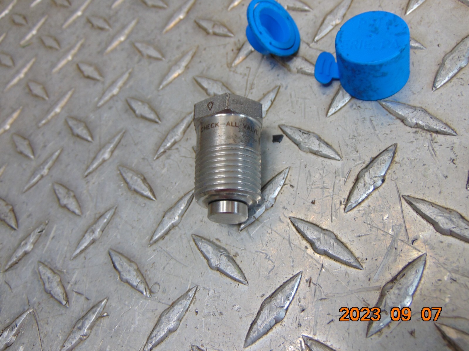 CHECK-ALL BUDSS 1/2″ STAINLESS STEEL VACUUM BREAKER