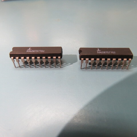 Intersil 59628757702 Qty of 1 per Lot CMOS OCTAL INVERTING BUS TRANSCE