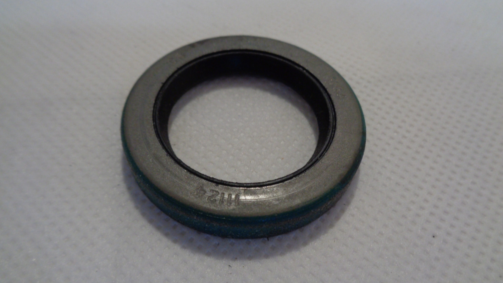 NEW IN BOX LOT OF 2 CHICAGO RAWHIDE 111124 OIL SEAL