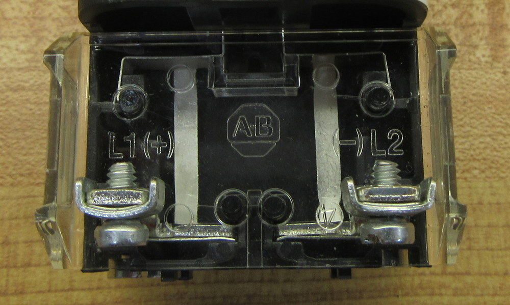 Allen Bradley 800T-FXTQ24RA5 Push Button 800T-XD4