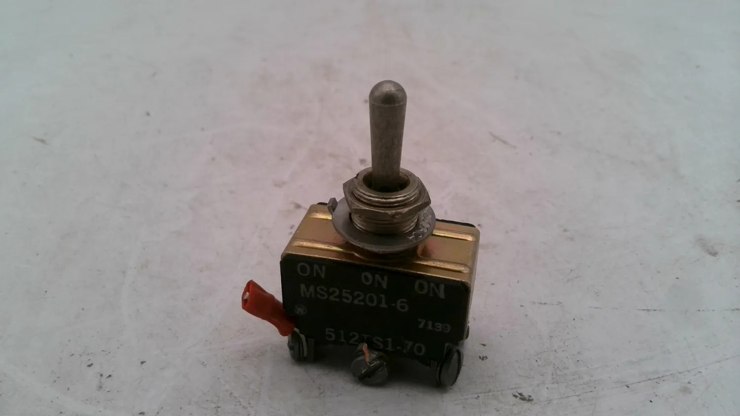 MS25201-6 TOGGLE SWITCH 3 POSITION PANEL MOUNT