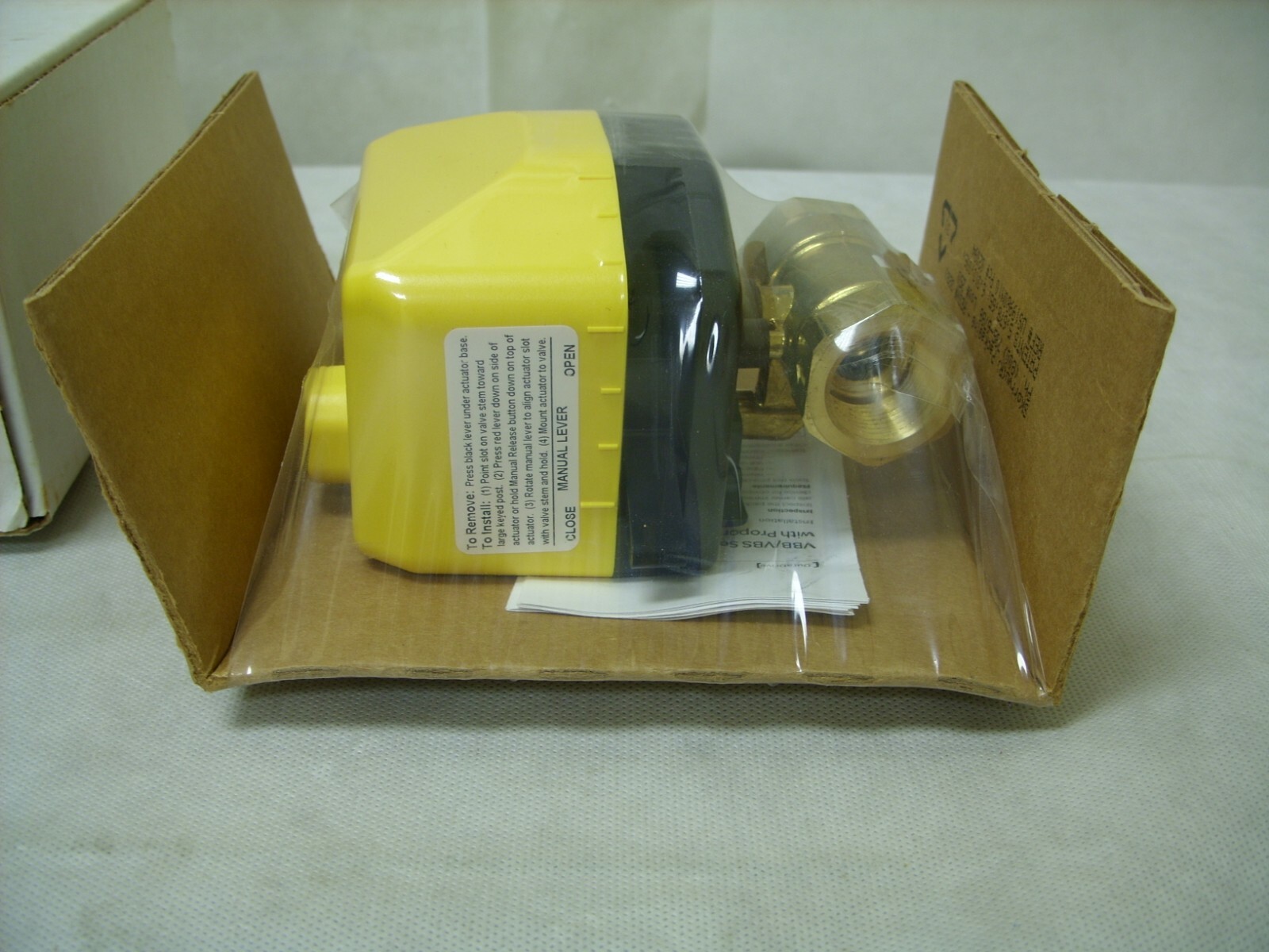 TAC Schneider Invensys – 3/4″ 2-Way Ball Valve & Actuator Assy. VBB2N16+M123A00