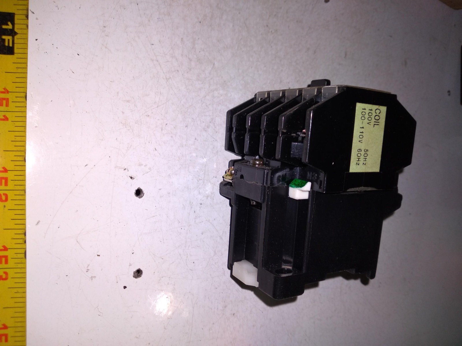 TOSHIBA JEM AC3-1-0 MAGNETIC CONTACTOR C12A 220-550V 2.7-5.4KW 110 vac