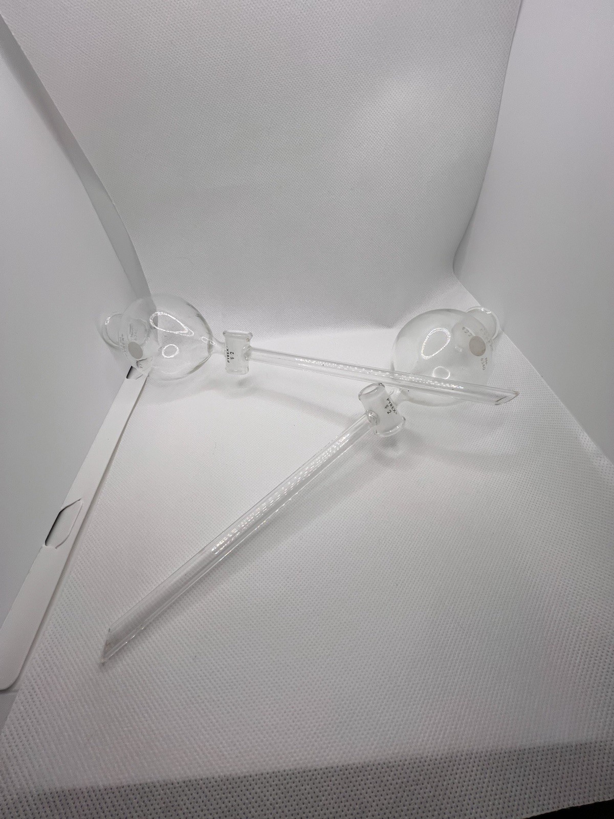 CORNING 6340-125 PYREX 125ML GLOBE-SHAPED SEPARATORY FUNNEL (B441)