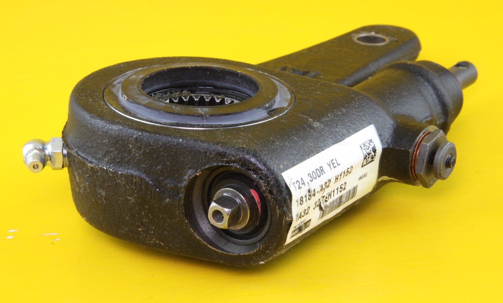 Meritor R801073 Slack Adjuster , 28 Spline 5.5″ , GENUINE / OEM – A32 3275H1152