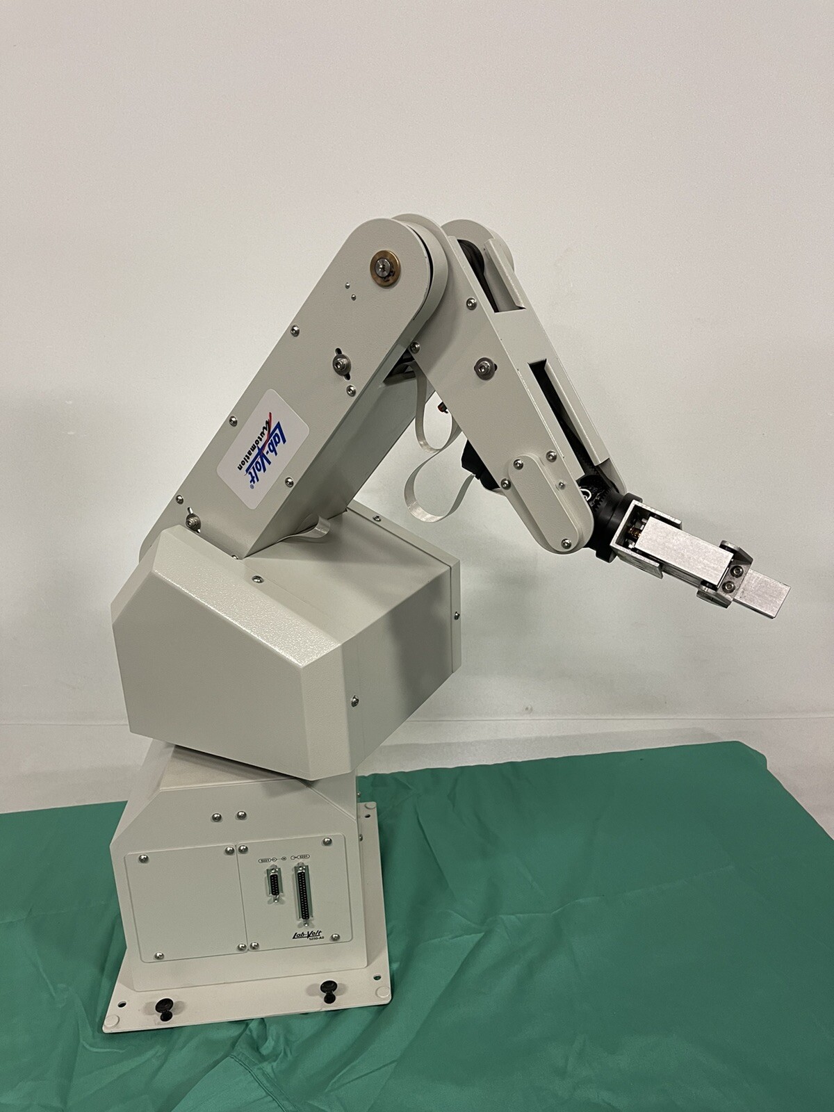 Lab-Volt Automation 5250-A0 Servo Robot Training System