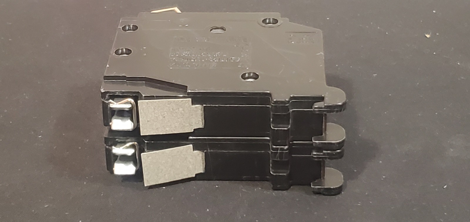 Cutler Hammer 2100 2 Pole 100a 100 Amp 240vac Circuit Breaker