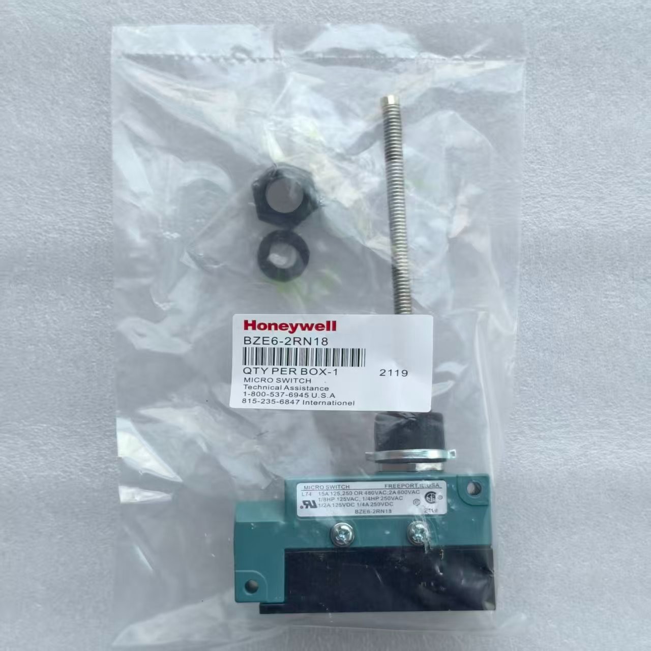NEW MICROSWITCH BZE6-2RN18 LIMIT SWITCH, for HONEYWELL BZE6 Series Switch