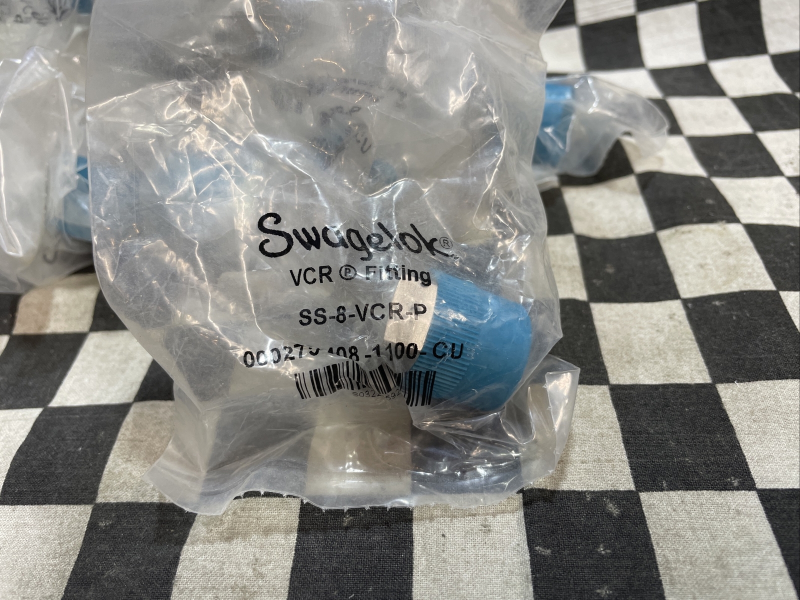 SWAGELOK SS-8-VCR-P, SS8VCRP, Plug 1/2″ VCR, LOT OF 50, SHIPSAMEDAY