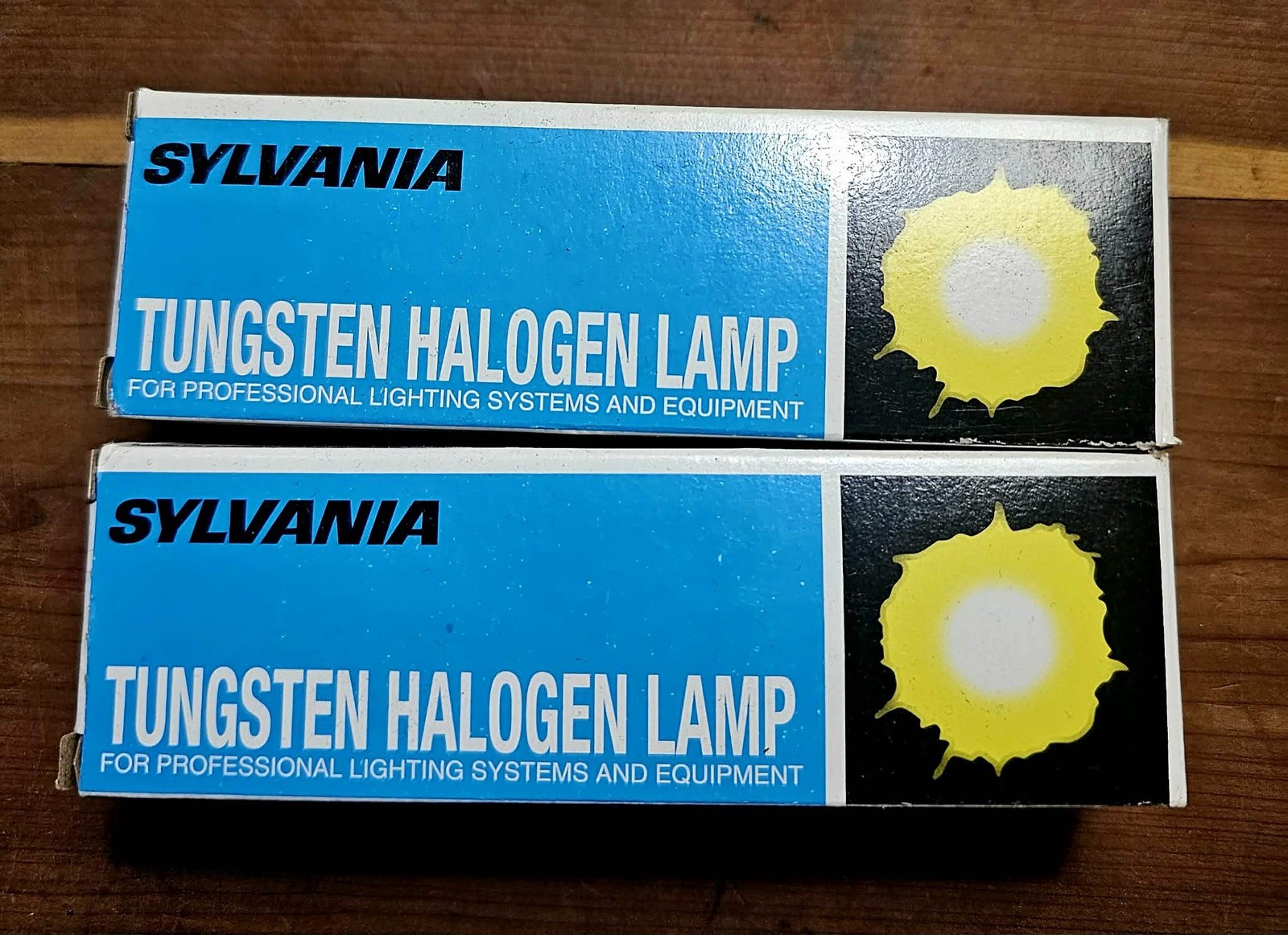 (2) New! SYLVANIA 58766 TUNGSTEN HALOGEN LAMP. 120 V. Lot Of 2!