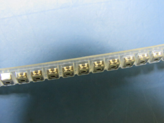 C&K Y78B23110FP Qty of 100 per Lot Switch Tactile 1NO SPST Button Gull Wing 0.0