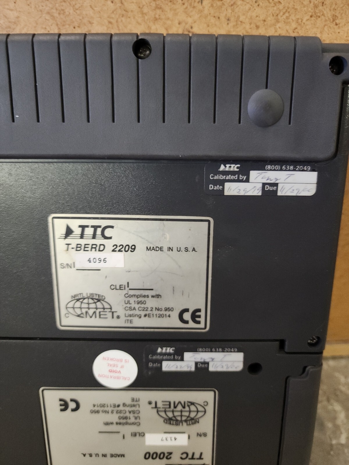 JDSU TTC-2000 UIM w/ T-Berd 2209 Analyzer Cables Case