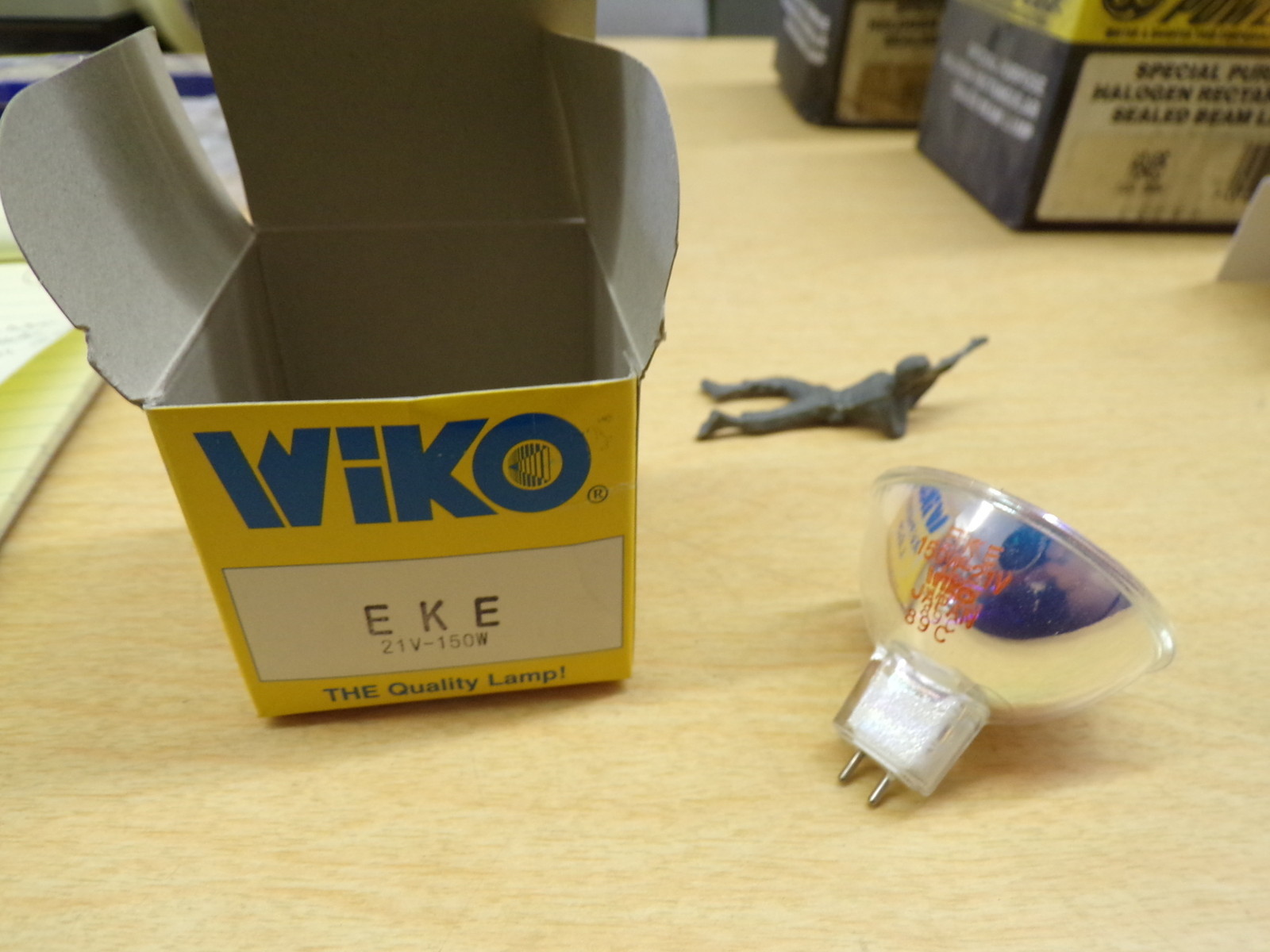 NEW Wiko AV/Photo Lamp EKE 21V-150W *FREE SHIPPING*