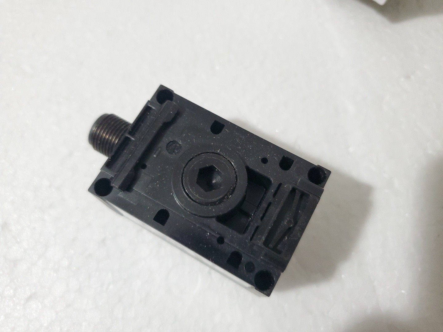 AVENTICS R412010767 PRESSURE SENSOR New in Box – USA SELLER