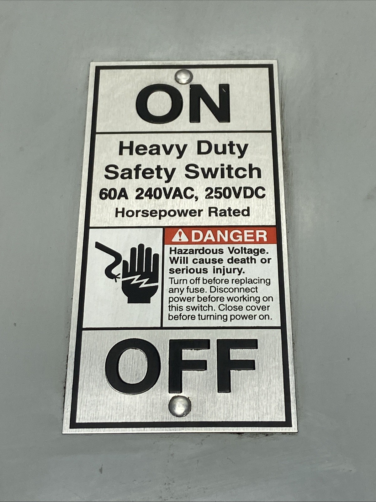 Siemens HF322N 60A 3-Pole Fusible Safety Disconnect Switch 240VAC 250VDC