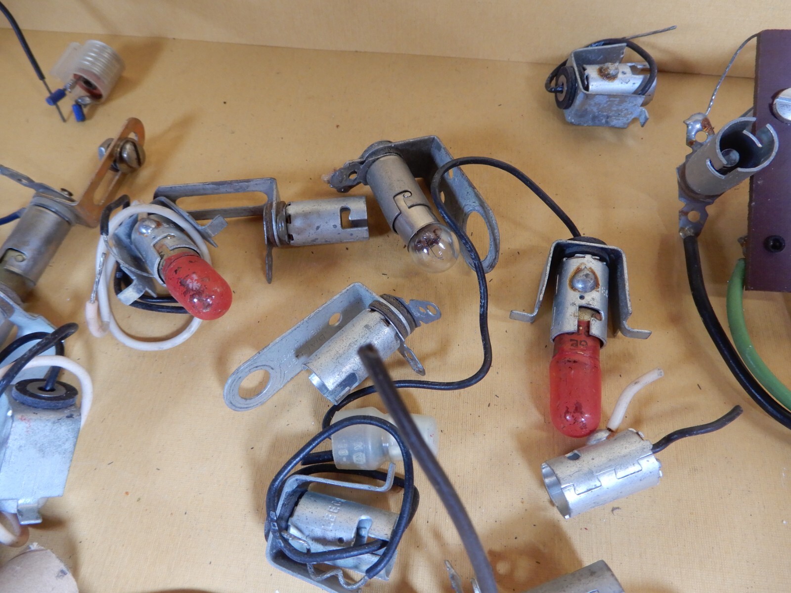 Huge Lot of Vintage Lamp Holders Tube Amps Stereo Equipment Everything Shown
