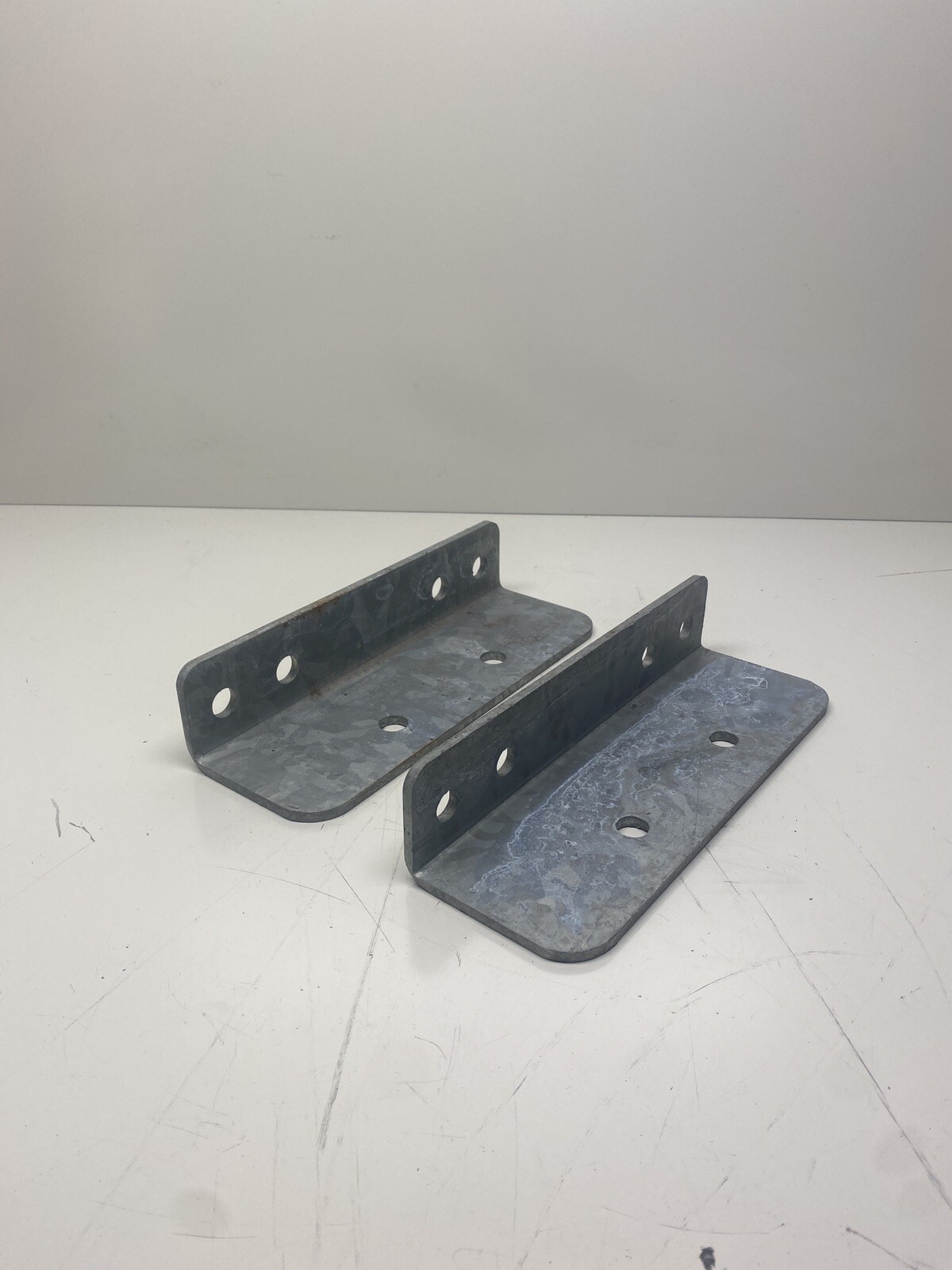 NEWAVE Tower Components AM1022-24 Adjustable Tapered 24″ Stand Off Pipe Mount