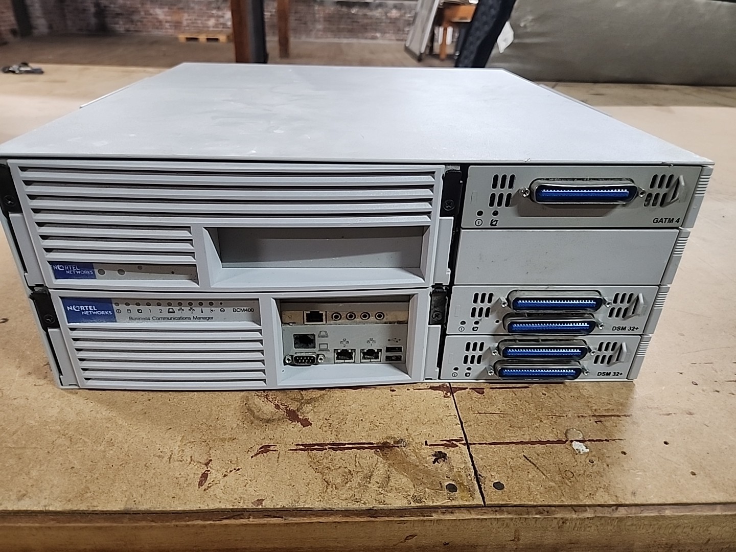 NORTEL BCM 400 Business Communications Manager 400 DSM 32+ GATM 4