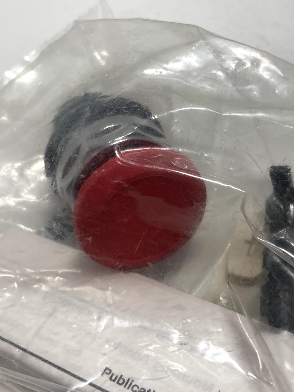 CUTLER HAMMER E22M2 PUSHBUTTON OPERATOR RED MUSHROOM 28MM NIB