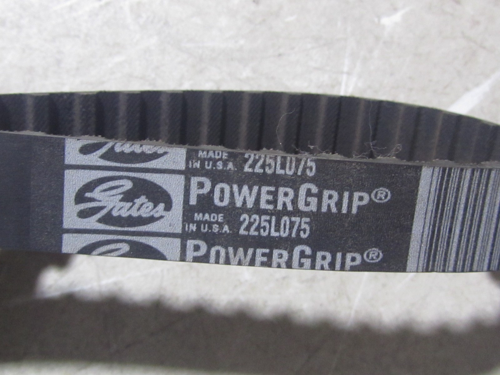NEW Gates 225L075 Powergrip Timing Belt