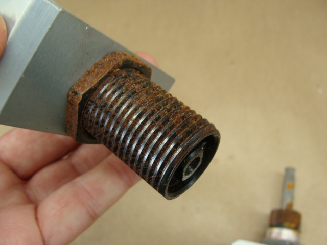 LOT OF 2 ACE CONTROLS AS 3/8 X 1 SHOCK ABSORBERS 1″ STROKE 3/8″ BORE (SOME RUST)
