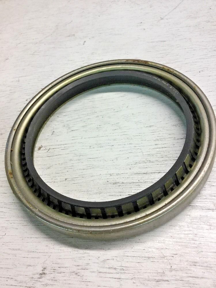 Garlock Klozure 53 x 2345 Oil Seal