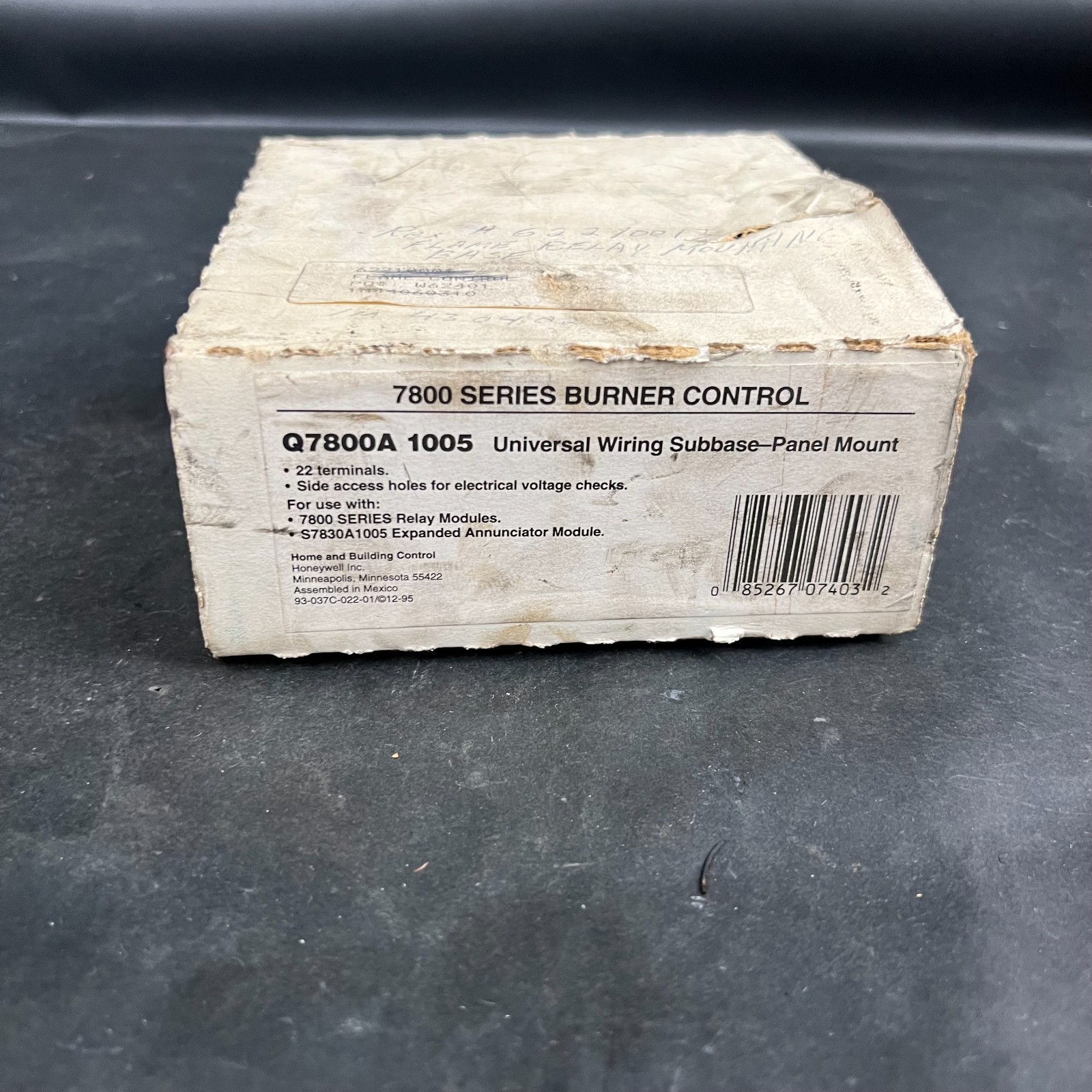 HONEYWELL Q7800A1005 WIRING SUBBASE ($40 OBO)